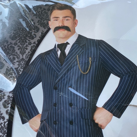 Men's Gomez Pinstripe Suit Costume - Picture 6 of 7
